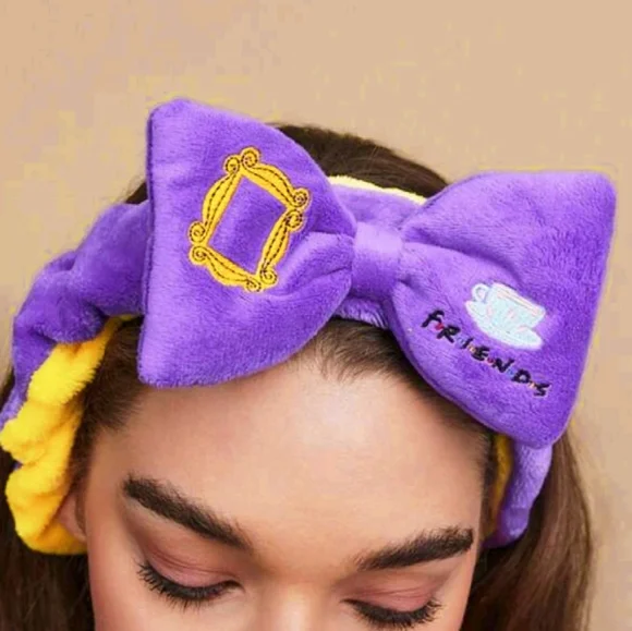 "FRIENDS" Face Wash Routine Microfibre Oversized Bow Headband - Picture 2 of 6